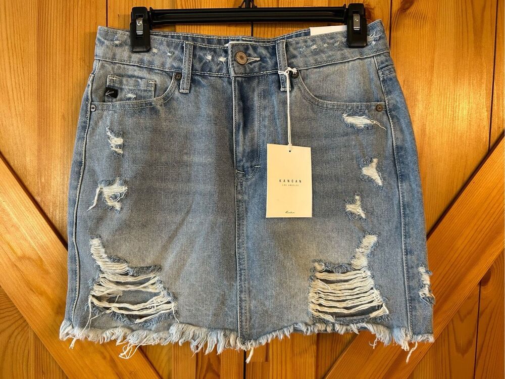 KanCan womens size small distressed denim mini skirt with pockets  NWT (0717)